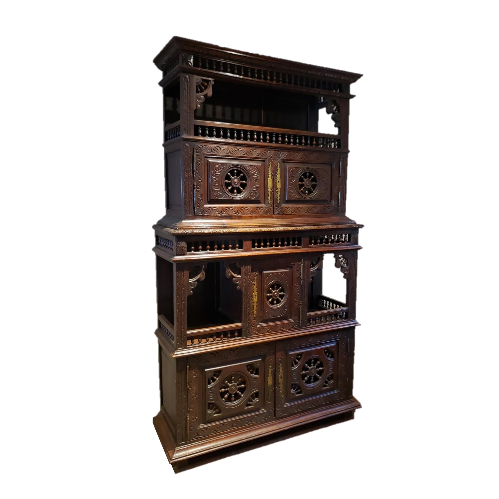 Gabinete Estilo Bretón en Roble Francés Antiguo del Siglo XIX